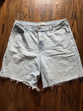 Abercrombie & Fitch The Loose Short mid-rise